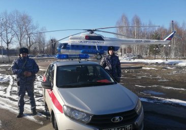 ​В Колпашево росгвардейцы задержали подозреваемого в грабеже