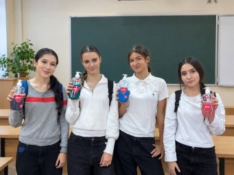 От школьного урока — к будущей профессии: технологов SINTEC Group тепло встретили в Балабанове От школьного урока — к будущей профессии: технологов SINTEC Group тепло встретили в Балабанове